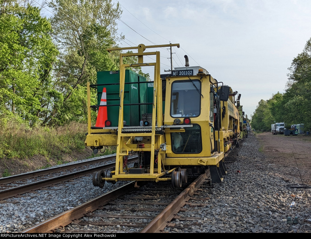CSX MT201102